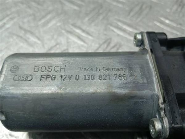 MOTOR ELEVALUNAS TRA. DCHO. Audi A4 2.0 TDI (B7) 140CV (2004-2008) (103 KW) - 25164 / BRE