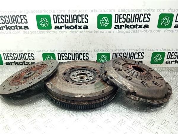 KIT EMBRAGUE COMPLETO Audi A6 2.5 TDI (C4) 116CV (1994-1997) (85 KW) - 25215 / AAT