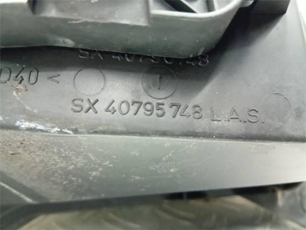 FARO DEL. IZDO. Fiat Stilo 1.9 JTD (192A) 116CV (2001-2006) (85 KW) - 25335 / 192A1000
