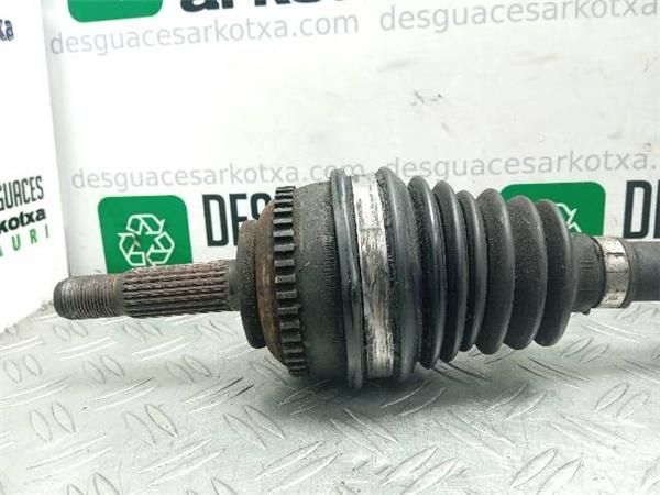 TRANSMISION DEL. DCHA. Renault Clio 1.2 G II (BB) 58CV (1998-2010) (43 KW) - 25432 / D7FG7