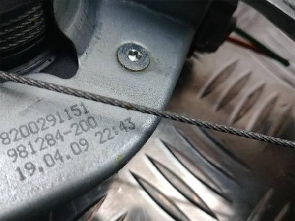 ELEVALUNAS ELECTRICO TRA. IZDO. Renault Clio 1.2 G III (BR) 101CV (2007-2014) (74 KW) - 25750 / D4FH7