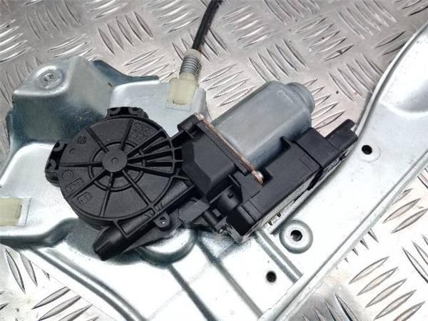 ELEVALUNAS ELECTRICO DEL. DCHO. Renault Clio 1.2 G III (BR) 101CV (2007-2014) (74 KW) - 25765 / D4FH7