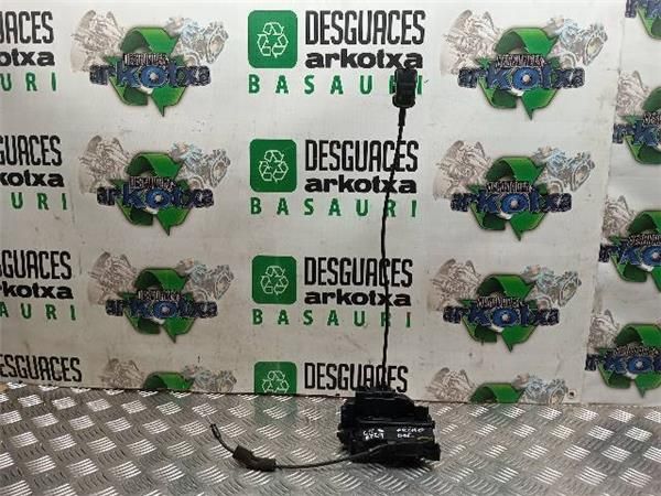 CERRADURA PUERTA DEL. DCHA. Renault Clio 1.2 G III (BR) 101CV (2007-2014) (74 KW) - 25829 / D4FH7