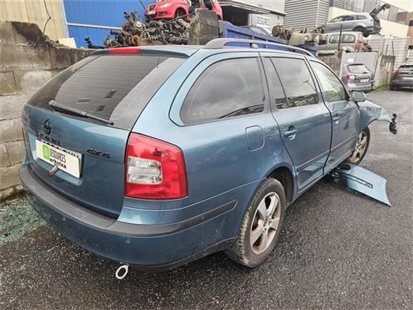 PILOTO TRA. DCHO. Skoda Octavia 1.9 TDI (1Z5) 4X4 105CV (2004-2010) (77 KW) - 25921 / BKC