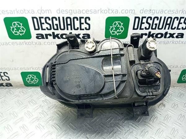 FARO DEL. IZDO. Volkswagen Golf 1.6 G IV (1J1) 105CV (2000-2005) (77 KW) - 25924 / BCB