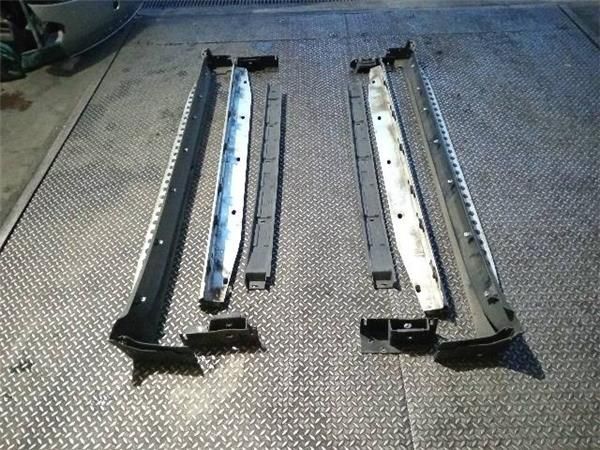SPOILER TALONERA LAT. DCHA. Mercedes Ml 320 3.0 CDI 4-MATIC II (164) 224CV (05-09) (165 KW) - 26097 / 642940