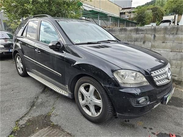 SPOILER TALONERA LAT. DCHA. Mercedes Ml 320 3.0 CDI 4-MATIC II (164) 224CV (05-09) (165 KW) - 26097 / 642940