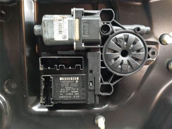 MOTOR ELEVALUNAS DEL. IZDO. Volkswagen Passat 2.0 TDI (3C5) 170CV (2005-2010) (125 KW) - 26145 / CBB