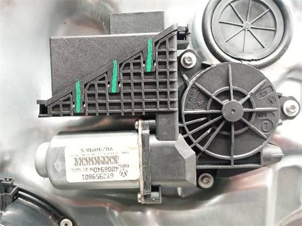 MOTOR ELEVALUNAS DEL. DCHO. Volkswagen Polo 1.9 TDI IV (9N1/2/3) 101CV (2001-2009) (74 KW) - 26176 / AXR