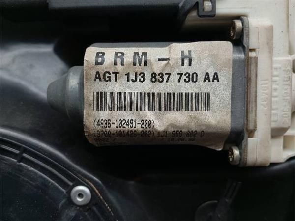 MOTOR ELEVALUNAS DEL. DCHO. Volkswagen Golf 1.9 TDI IV (1J1) (1997-2003) (81 KW) - 26181 / AHF