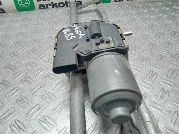 MOTOR LIMPIAPARABRISAS DEL. Skoda Octavia 1.9 TDI (1Z5) 4X4 105CV (2004-2010) (77 KW) - 26200 / BKC
