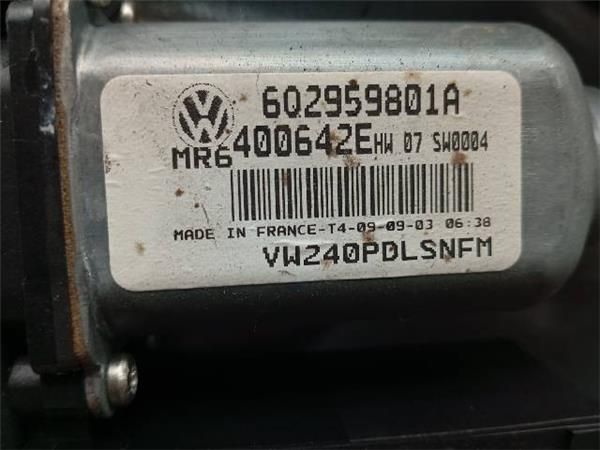 MOTOR ELEVALUNAS DEL. DCHO. Volkswagen Polo 1.9 SDI (9N1) (2001-2005) (47 KW) - 26222 / ASY