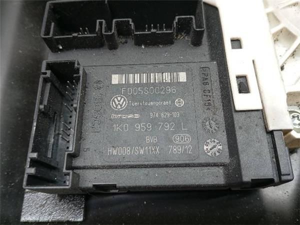 MOTOR ELEVALUNAS DEL. DCHO. Volkswagen Passat 1.9 TDI (3C2) (2005-2010) (77 KW) - 26336 / BXE