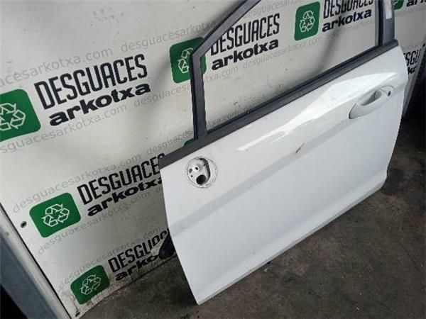 PUERTA DEL. IZDA. Ford Fiesta 1.4 TDCI VI (JA8) 68CV (2008-2012) (50 KW) - 26338 / F6JD
