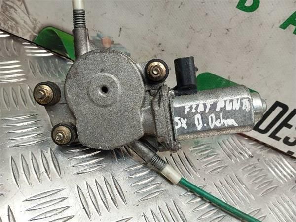 MOTOR ELEVALUNAS DEL. IZDO. Fiat Punto 1.9 JTD II (188) (2001-2012) 86CV (63 KW) - 26475 / 188A7000