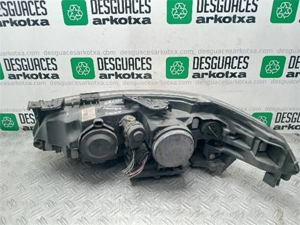 FARO XENON DCHO. Renault Laguna 2.0 DCI II G. TOUR (KG) 150CV (05-06) (110 KW) - 26500 / M9RA7