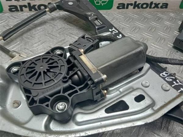 MOTOR ELEVALUNAS DEL. IZDO. Mercedes C 270 2.7 CDI C (W203) 170CV (2000-2007) (125 KW) - 26946 / 612962