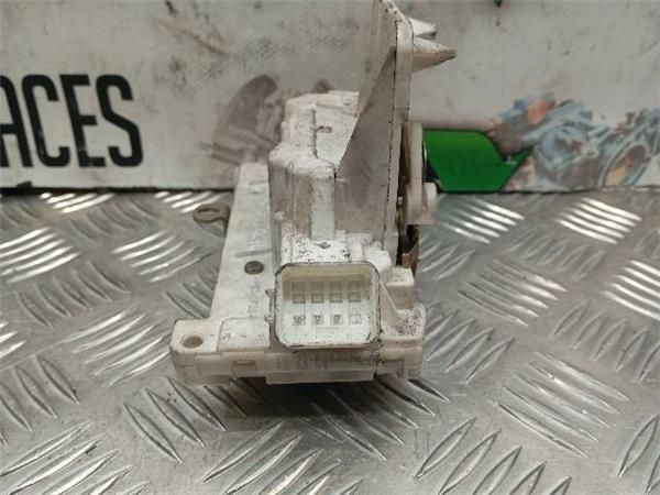 CERRADURA PUERTA TRA. DCHA. Ford Mondeo 3.0  (GE) (2000-2007) (166 KW) - 27101 / MEBA