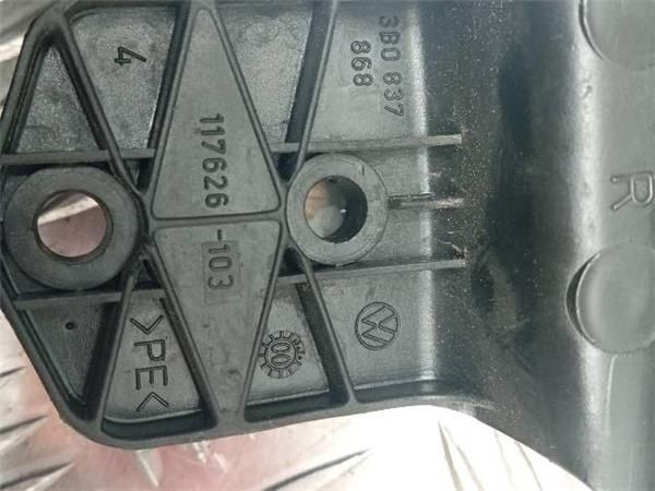 CERRADURA PUERTA DEL. DCHA. Volkswagen Passat 1.9 TDI (3B2) (1996-2000) (85 KW) - 27174 / ATJ