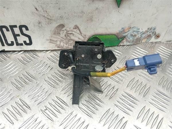 CERRADURA PORTON Toyota Yaris 1.3 G II (P9) (2008-2011) 101CV (74 KW) - 27279 / 1NR 2