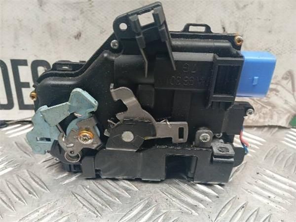 CERRADURA PUERTA DEL. IZDA. Volkswagen Golf 1.4 G (1K1) (55 KW) - 27341 / BCA 2