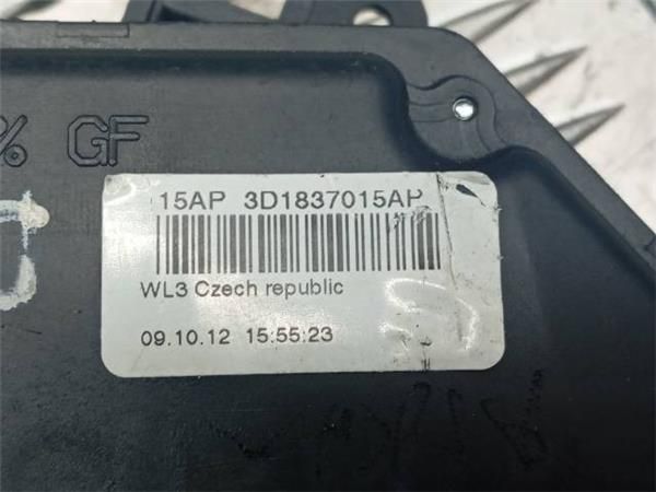 CERRADURA PUERTA DEL. IZDA. Volkswagen Golf 1.4 G (1K1) (55 KW) - 27341 / BCA