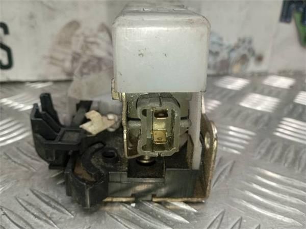 CERRADURA PUERTA DEL. DCHA. Renault Clio 1.2 G II (CB) 58CV (1998-2010) (43 KW) - 27344 / D7F