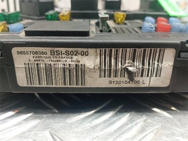 CAJA FUSIBLES/RELE Peugeot 407 2.0 HDI SW (6E) 136CV (2004-2010) (100 KW) - 27372 / RHR