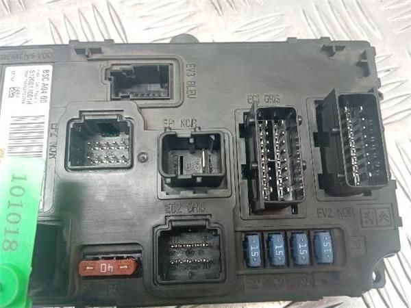 CAJA FUSIBLES/RELE Peugeot 407 2.0 HDI SW (6E) 136CV (2004-2010) (100 KW) - 27465 / RHR