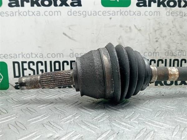 TRANSMISION DEL. IZDA. Fiat Doblo 1.9 JTD (223) 105CV (2003-2010) (77 KW) - 27517 / 223A7000