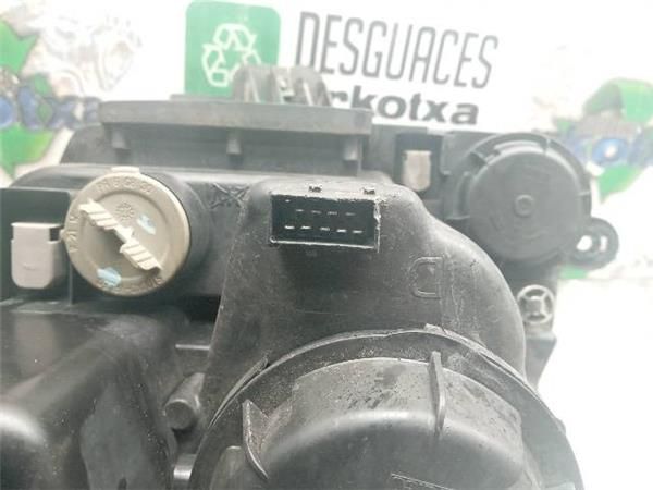 FARO DEL. DCHO Fiat Ulysse 2.0 G (178) 136CV (2002-2011) (100 KW) - 27671 / RFN