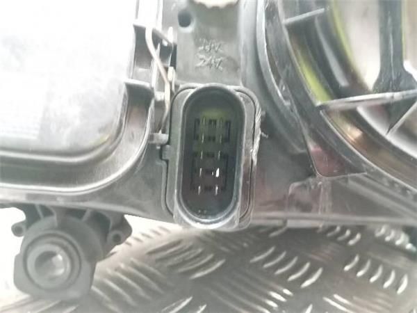 FARO DEL. IZDO. Seat Cordoba 1.9 TDI (6L2) 100CV (2002-2009) (74 KW) - 28015 / ATD