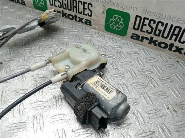 MOTOR ELEVALUNAS DEL. IZDO. Renault Megane 1.5 DCI II (BM) 101CV (2003-2008) (74 KW) - 28090 / K9KF7