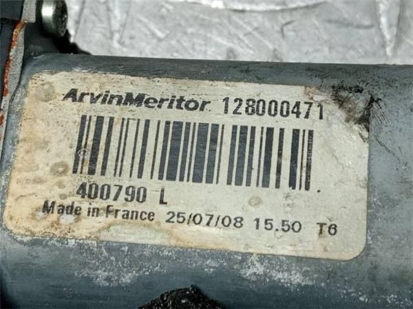 MOTOR ELEVALUNAS DEL. IZDO. Renault Megane 1.5 DCI II (BM) 101CV (2003-2008) (74 KW) - 28090 / K9KF7