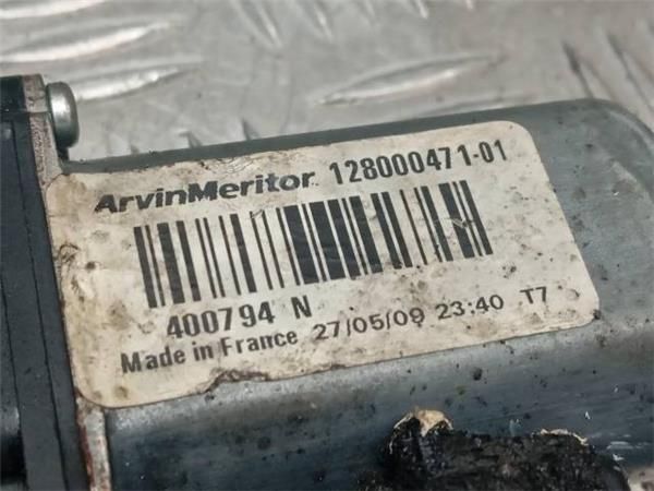 MOTOR ELEVALUNAS DEL. IZDO. Renault Megane 1.6 G II (CM) 112CV (2006-2008) (82 KW) - 28224 / K4M D8