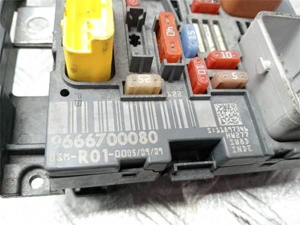 CAJA FUSIBLES/RELE Citroen C4 2.0 HDI PICASSO I 136CV (2006-2013) (100 KW) - 28352 / RHJ
