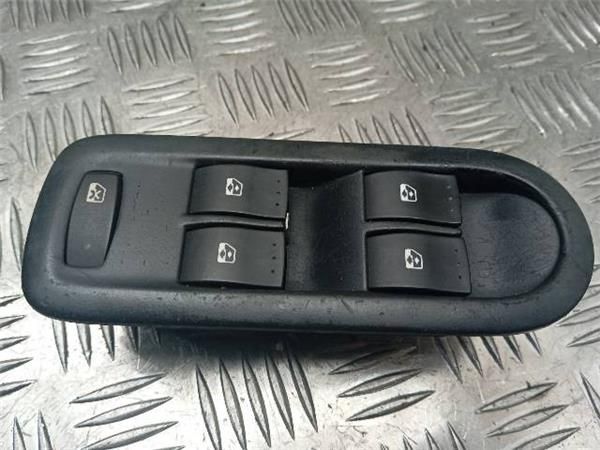 MANDO ELEVALUNAS Renault Megane 1.6 G II (BN) 112CV (2006-2008) (82 KW) - 28407 / K4MD8
