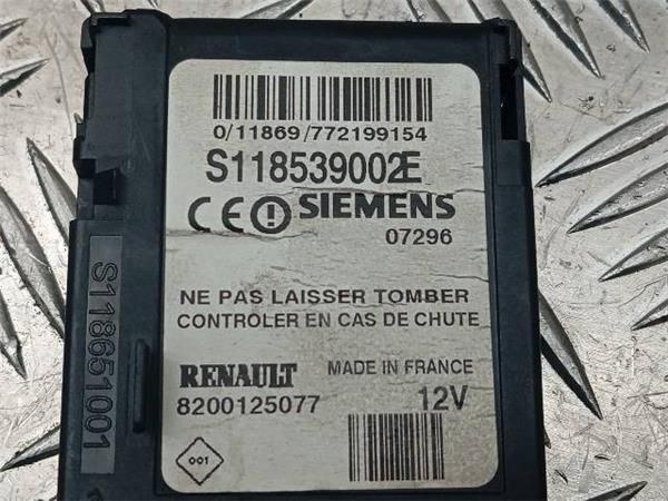 CONMUTADOR DE ARRANQUE/ENCENDIDO Renault Megane 1.6 G II (BN) 112CV (2006-2008) (82 KW) - 28412 / K4MD8