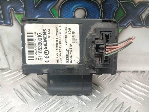 CONMUTADOR DE ARRANQUE/ENCENDIDO Renault Megane 1.5 DCI II (CM) 101CV (2003-2008) (74 KW) - 28456 / K9KF7