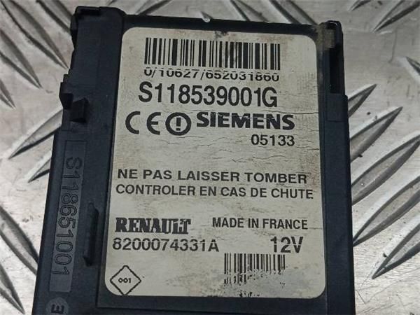 CONMUTADOR DE ARRANQUE/ENCENDIDO Renault Megane 1.5 DCI II (CM) 101CV (2003-2008) (74 KW) - 28456 / K9KF7