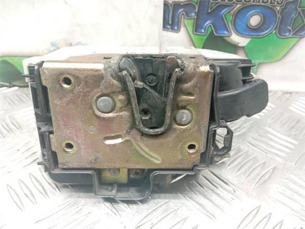 CERRADURA PUERTA DEL. DCHA. Volkswagen Polo 1.9 D III (6N1) 64CV (1994-1999) (47 KW) - 28462 / AEF
