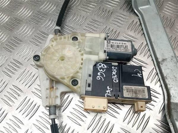 MOTOR ELEVALUNAS DEL. DCHO. Citroen C4 2.0 HDI (LC) 136CV (2004-2011) (100 KW) - 28761 / RHR