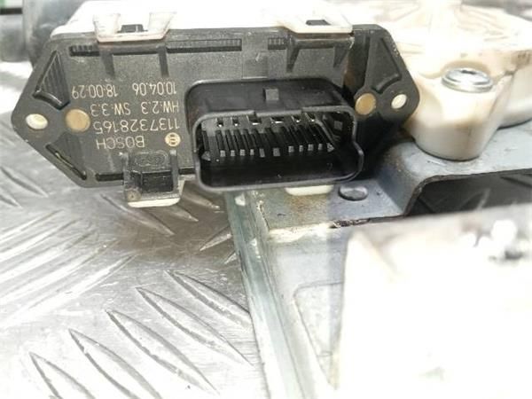 MOTOR ELEVALUNAS TRA. IZDO. Citroen C4 2.0 HDI (LC) 136CV (2004-2011) (100 KW) - 28763 / RHR