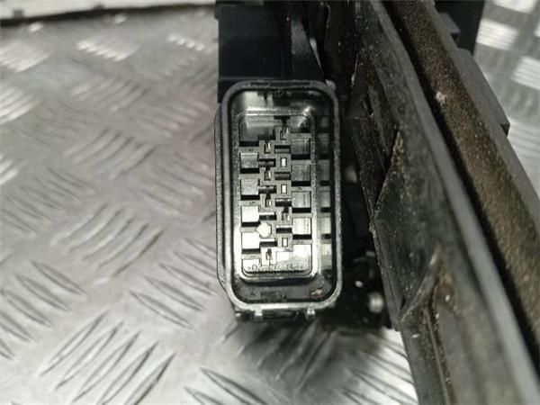 CERRADURA PUERTA TRA. IZDA. Ford C Max 1.6 TDCI (DM2) 109CV (2007-2010) (80 KW) - 28769 / G8DB