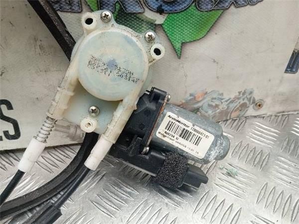 MOTOR ELEVALUNAS DEL. IZDO. Renault Megane 1.9 DCI II (CM) 120CV (2002-2008) (88 KW) - 28882 / DF9QBB