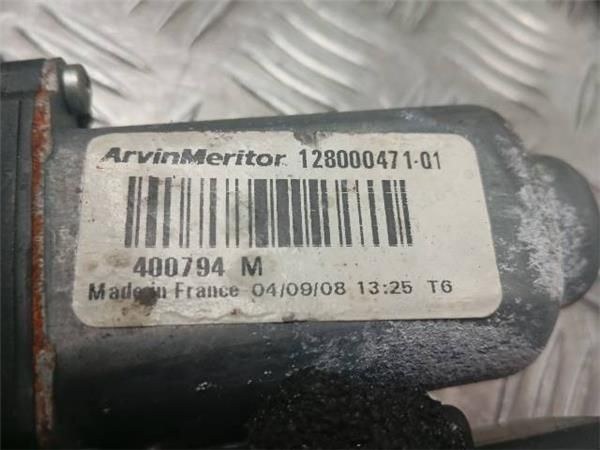 MOTOR ELEVALUNAS DEL. IZDO. Renault Megane 1.9 DCI II (CM) 120CV (2002-2008) (88 KW) - 28882 / DF9QBB