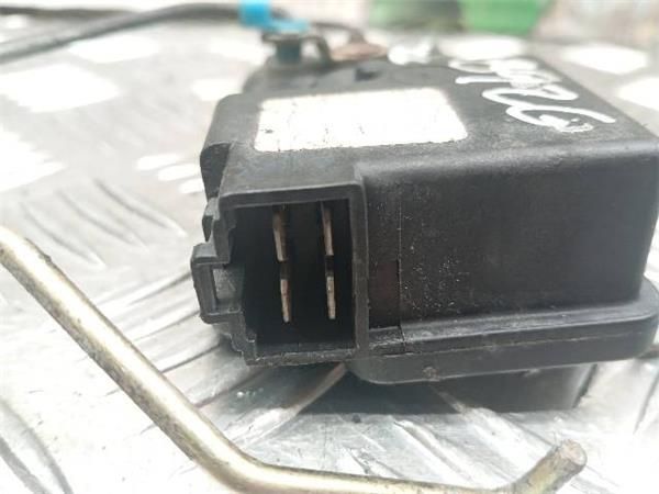 CERRADURA PUERTA DEL. IZDA. Hyundai H1 2.5 TD STAREX 80CV (1997-2004) (59 KW) - 28899 / D4BF