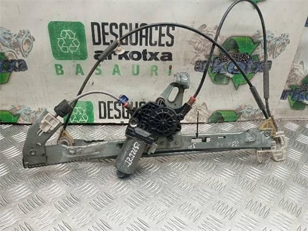 MOTOR ELEVALUNAS DEL. IZDO. Peugeot 206 1.9 D (2C) 70CV (1998-2001) (51 KW) - 28924 / WJY
