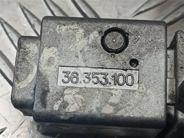 CLAUSOR Peugeot 307 1.6 HDI SW CLIM (S1)(2001-2005) (80 KW) - 28983 / 9HY