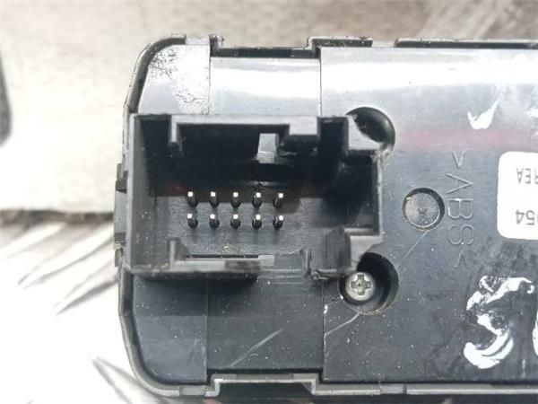 MANDO ELEVALUNAS Opel Vectra 2.0 DTI C (74 KW) - 29048 / Y20DTH